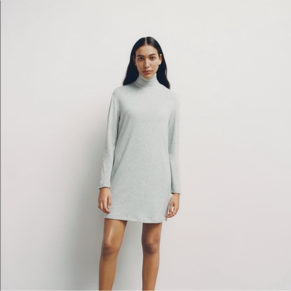 Zara turtleneck knit dress sweater,very soft & light weight,size M, green color